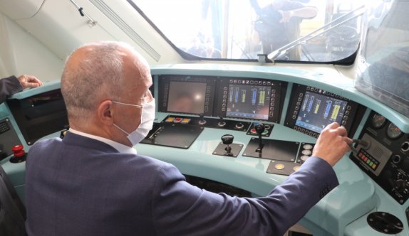 Türk-İş Başkanı Atalay, Milli Elektrikli Tren Seti'ni inceledi